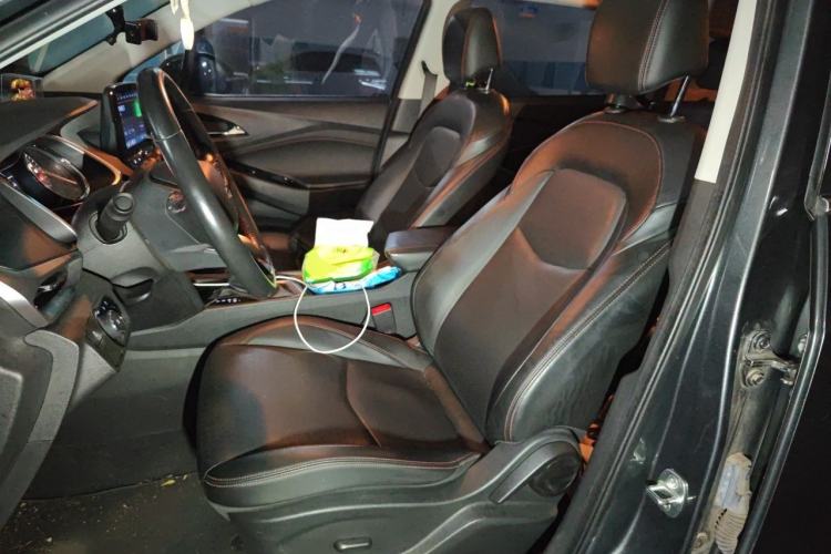 Used Chevrolet Orlando 2018 Redline 530T Automatic Zhaoxiang Edition (5+2 Seating) – China V Standard Left Front Seat