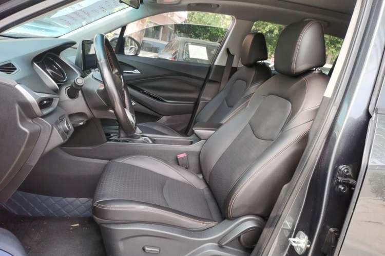 Used Chevrolet Orlando 2018 Redline 530T Automatic Enjoyment Edition (5+2 Model) – China V Standard Left Front Seat