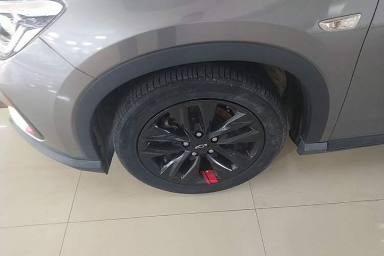 Used Chevrolet Orlando 2018 Redline 530T Automatic Enjoyment Edition (5+2 Model) – China V Standard Left Front Wheel Hub