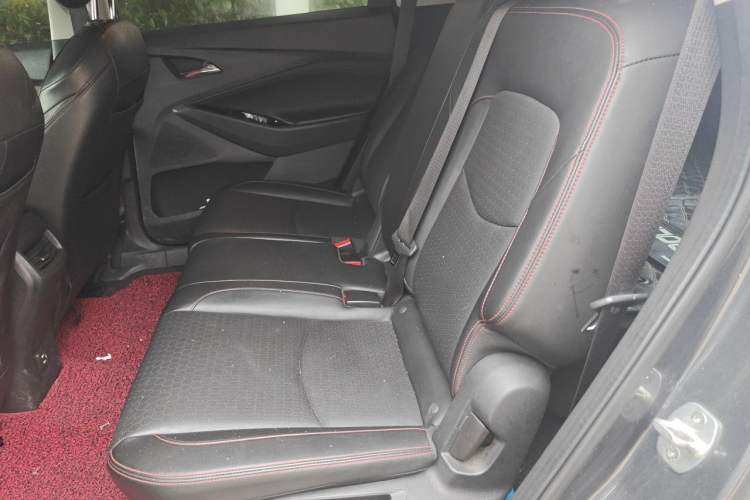 Used Chevrolet Orlando 2018 Redline 530T Automatic Zhaoxiang Edition (5+2 Seating) – China V Standard Left Rear Seat