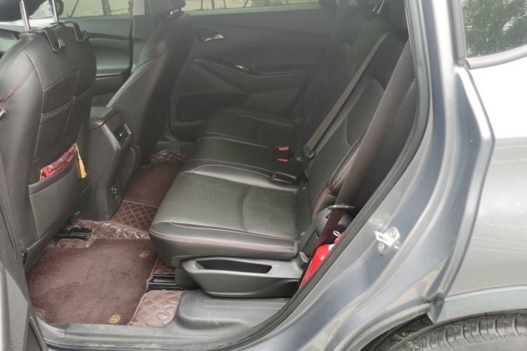 Used Chevrolet Orlando 2018 Redline 530T Automatic Enjoyment Edition (5+2 Model) – China V Standard Left Rear Seat