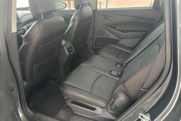 Used Chevrolet Orlando 2018 Redline 530T Automatic Enjoyment Edition (5+2 Model) – China V Standard Left Rear Seat