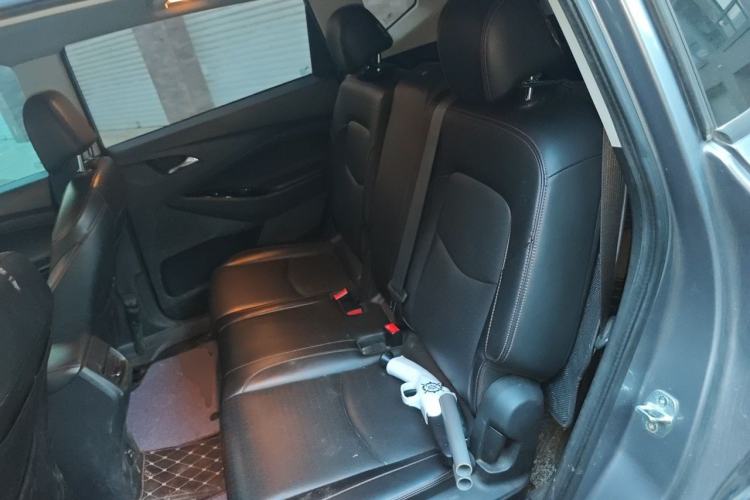 Used Chevrolet Orlando 2018 Redline 530T Automatic Enjoyment Edition (5+2 Model) – China V Standard Left Rear Seat