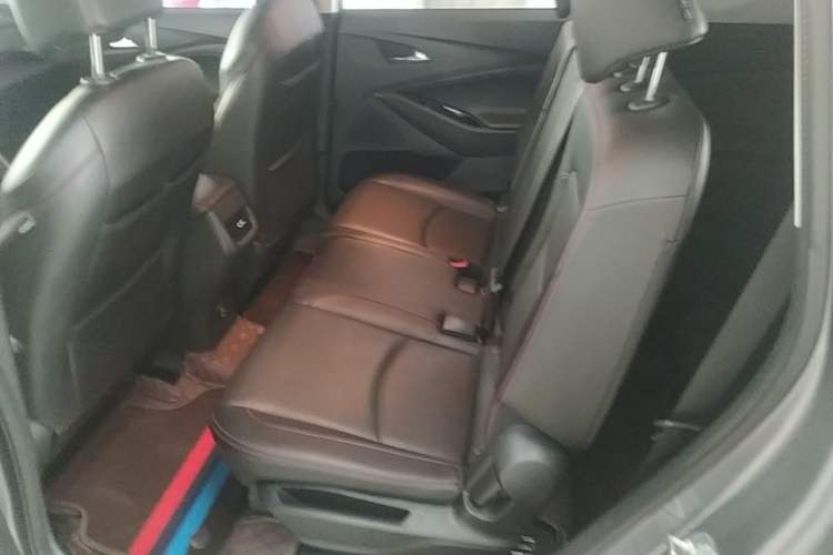 Used Chevrolet Orlando 2018 Redline 530T Automatic Enjoyment Edition (5+2 Model) – China V Standard Left Rear Seat