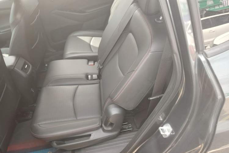 Used Chevrolet Orlando 2018 Redline 530T Automatic Enjoyment Edition (5+2 Model) – China V Standard Left Rear Seat