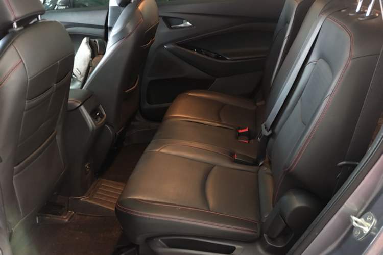 Used Chevrolet Orlando 2018 Redline 530T Automatic Enjoyment Edition (5+2 Model) – China V Standard Left Rear Seat