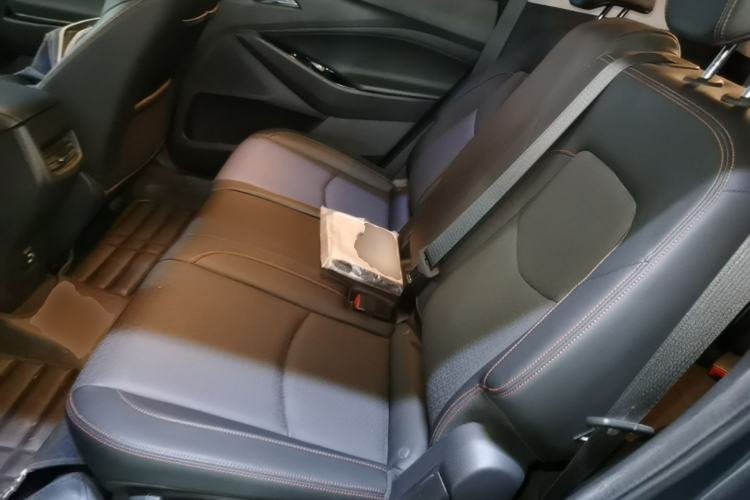 Used Chevrolet Orlando 2018 Redline 530T Automatic Zhaoxiang Edition (5+2 Seating) – China V Standard Left Rear Seat