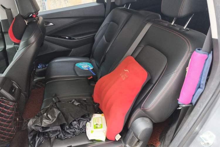 Used Chevrolet Orlando 2018 Redline 530T Automatic Enjoyment Edition (5+2 Model) – China V Standard Left Rear Seat