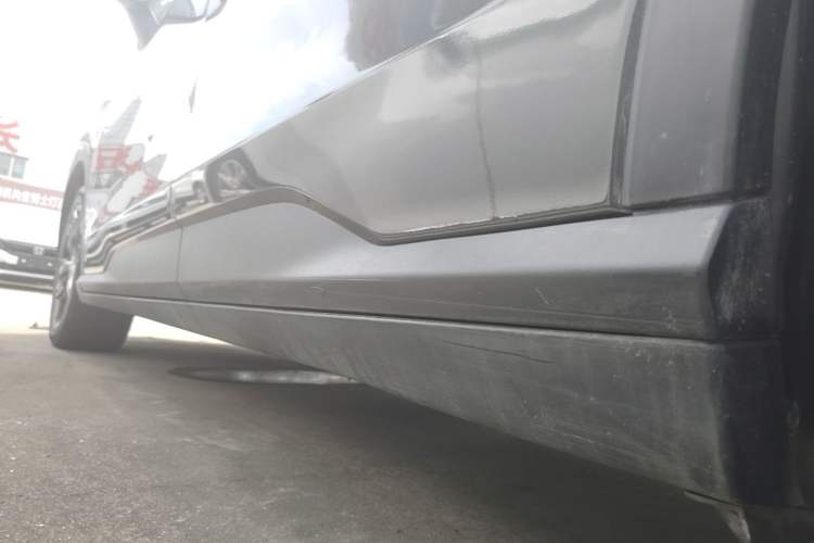 Used Chevrolet Orlando 2018 Redline 530T Automatic Enjoyment Edition (5+2 Model) – China V Standard Left Side Sill