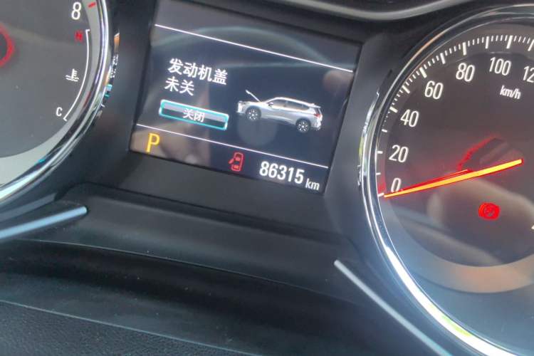 Used Chevrolet Orlando 2018 Redline 530T Automatic Zhaoxiang Edition (5+2 Seating) – China V Standard Odometer Close Up