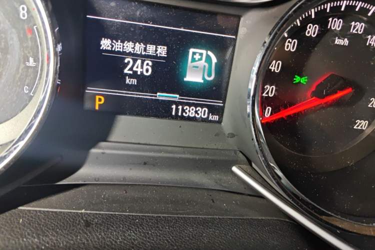 Used Chevrolet Orlando 2018 Redline 530T Automatic Zhaoxiang Edition (5+2 Seating) – China V Standard Odometer Close Up