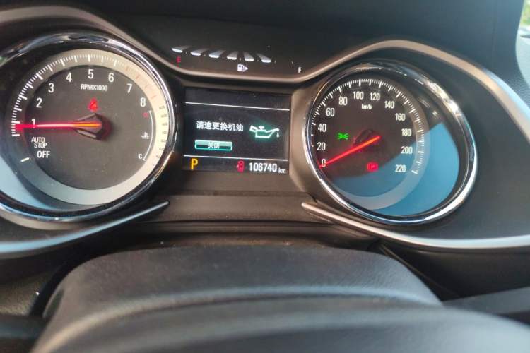 Used Chevrolet Orlando 2018 Redline 530T Automatic Enjoyment Edition (5+2 Model) – China V Standard Odometer Close Up