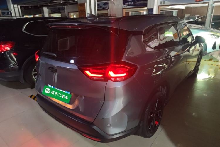 Used Chevrolet Orlando 2018 Redline 530T Automatic Enjoyment Edition (5+2 Model) – China V Standard Rear Right 45 Deg