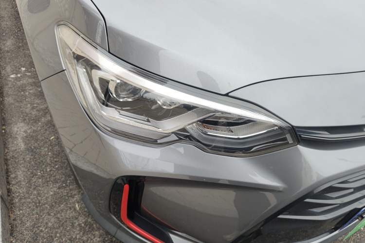 Used Chevrolet Orlando 2018 Redline 530T Automatic Enjoyment Edition (5+2 Model) – China V Standard Right Front Headlight