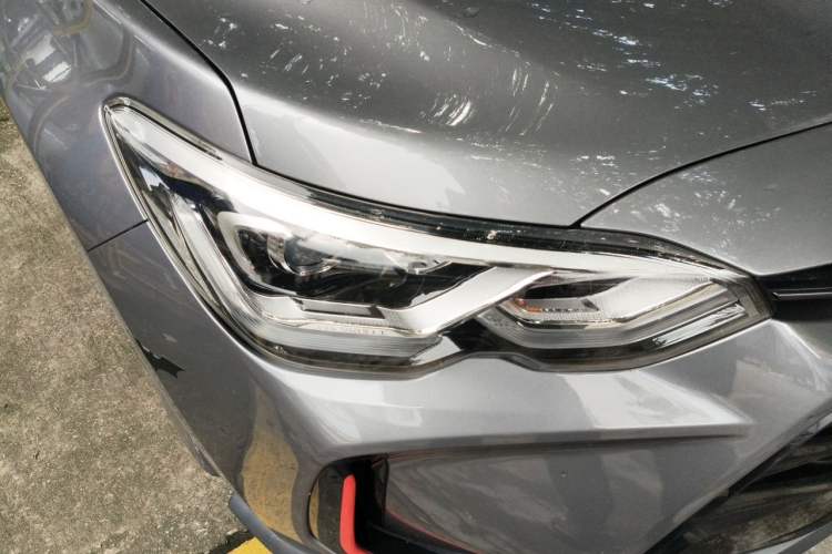 Used Chevrolet Orlando 2018 Redline 530T Automatic Zhaoxiang Edition (5+2 Seating) – China V Standard Right Front Headlight
