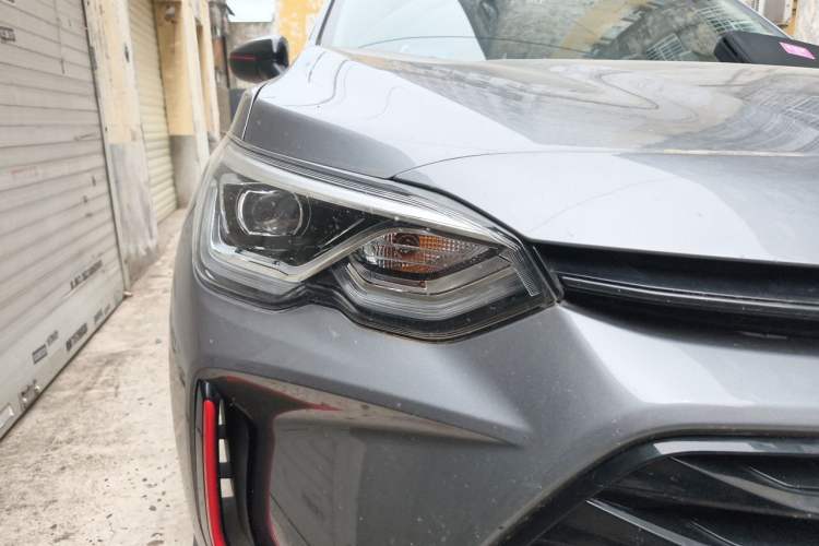 Used Chevrolet Orlando 2018 Redline 530T Automatic Enjoyment Edition (5+2 Model) – China V Standard Right Front Headlight