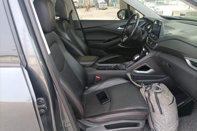 Used Chevrolet Orlando 2018 Redline 530T Automatic Enjoyment Edition (5+2 Model) – China V Standard Right Front Seat