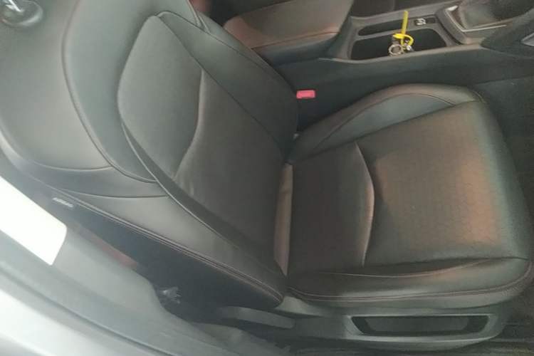 Used Chevrolet Orlando 2018 Redline 530T Automatic Enjoyment Edition (5+2 Model) – China V Standard Right Front Seat