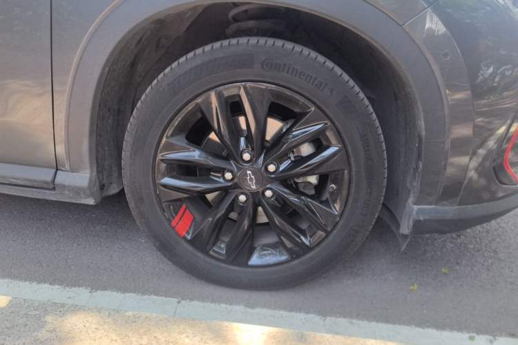 Used Chevrolet Orlando 2018 Redline 530T Automatic Zhaoxiang Edition (5+2 Seating) – China V Standard Right Front Wheel Hub