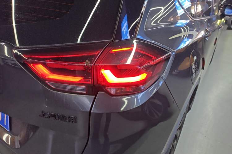 Used Chevrolet Orlando 2018 Redline 530T Automatic Zhaoxiang Edition (5+2 Seating) – China V Standard Right Rear Taillight