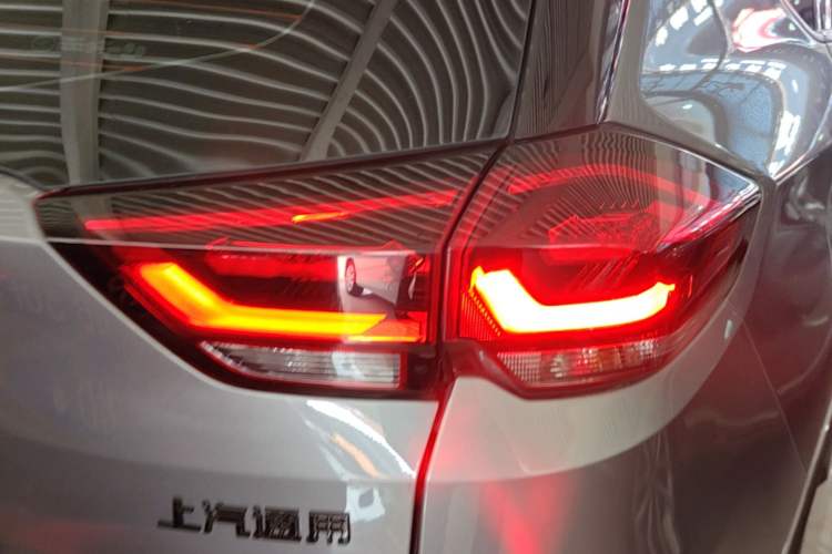 Used Chevrolet Orlando 2018 Redline 530T Automatic Enjoyment Edition (5+2 Model) – China V Standard Right Rear Taillight