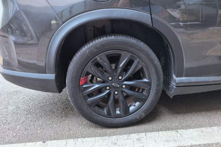 Used Chevrolet Orlando 2018 Redline 530T Automatic Enjoyment Edition (5+2 Model) – China V Standard Right Rear Wheel Hub