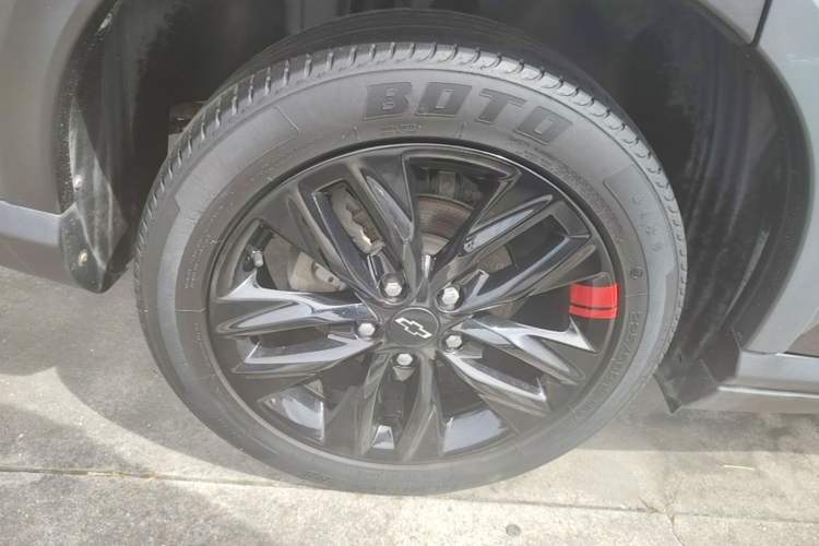 Used Chevrolet Orlando 2018 Redline 530T Automatic Enjoyment Edition (5+2 Model) – China V Standard Right Rear Wheel Hub