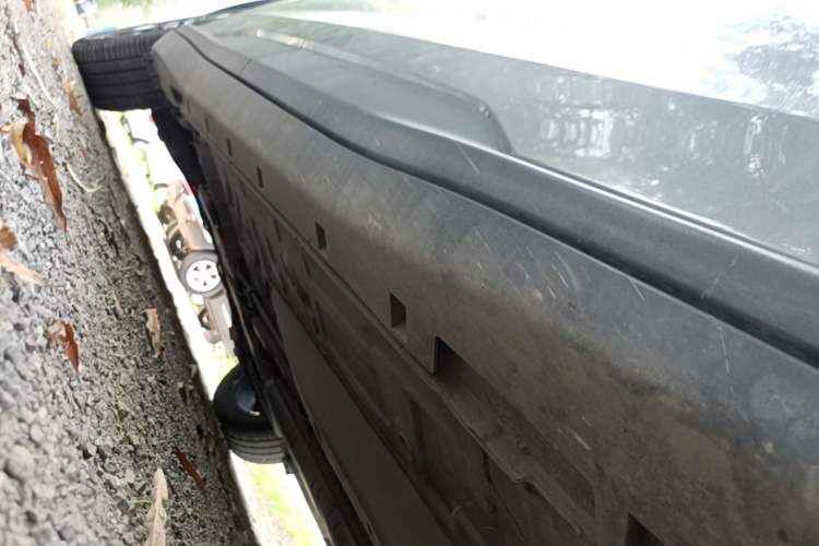 Used Chevrolet Orlando 2018 Redline 530T Automatic Enjoyment Edition (5+2 Model) – China V Standard Right Side Sill