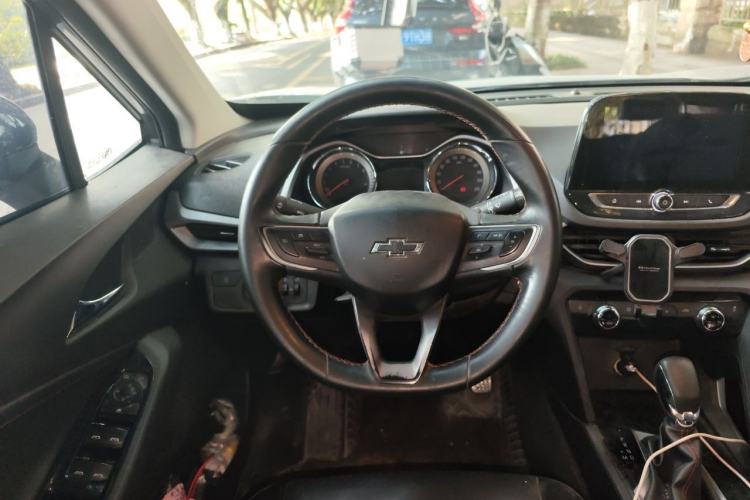 Used Chevrolet Orlando 2018 Redline 530T Automatic Enjoyment Edition (5+2 Model) – China V Standard Steering Wheel