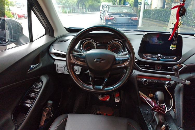Used Chevrolet Orlando 2018 Redline 530T Automatic Enjoyment Edition (5+2 Model) – China V Standard Steering Wheel
