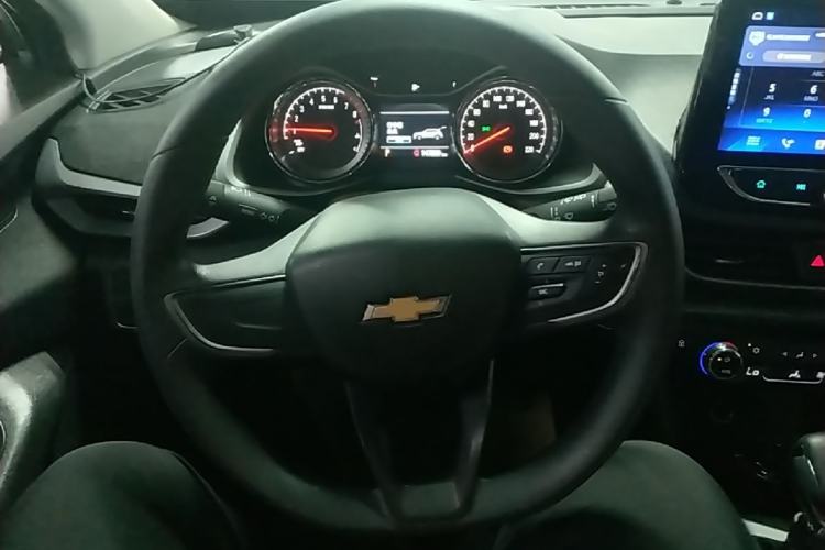 Used Chevrolet Orlando 2018 530T Automatic Luxury Edition (5+2 Model) China V Standard Steering Wheel