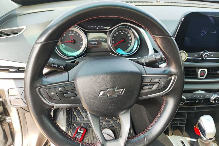 Used Chevrolet Orlando 2018 Redline 530T Automatic Enjoyment Edition (5+2 Model) – China V Standard Steering Wheel