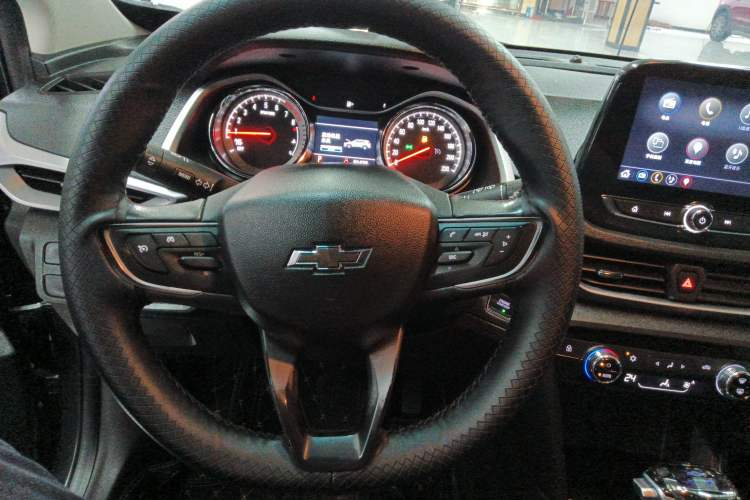 Used Chevrolet Orlando 2018 Redline 530T Automatic Enjoyment Edition (5+2 Model) – China V Standard Steering Wheel