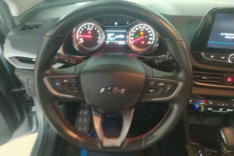 Used Chevrolet Orlando 2018 Redline 530T Automatic Enjoyment Edition (5+2 Model) – China V Standard Steering Wheel