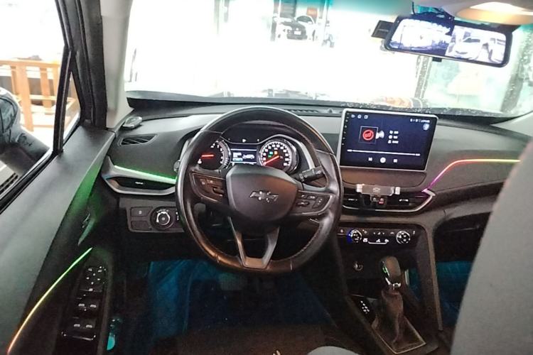 Used Chevrolet Orlando 2018 Redline 530T Automatic Enjoyment Edition (5+2 Model) – China V Standard Steering Wheel