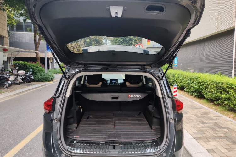 Used Chevrolet Orlando 2018 Redline 530T Automatic Enjoyment Edition (5+2 Model) – China V Standard Trunk