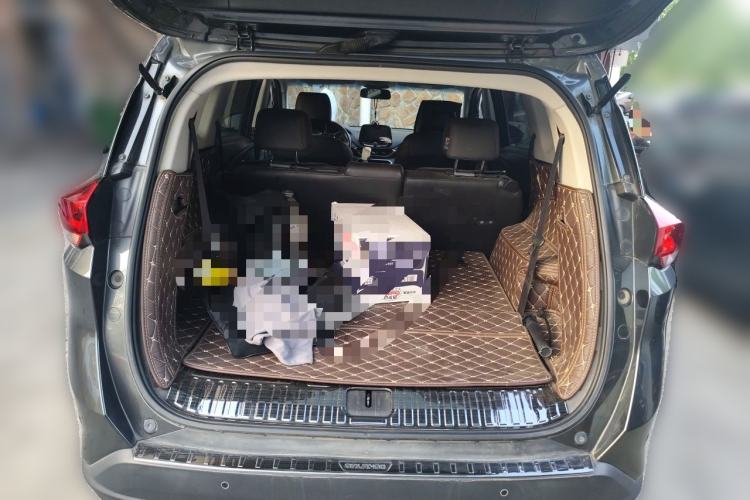 Used Chevrolet Orlando 2018 Redline 530T Automatic Enjoyment Edition (5+2 Model) – China V Standard Trunk
