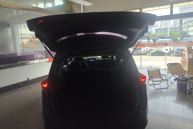 Used Chevrolet Orlando 2018 Redline 530T Automatic Enjoyment Edition (5+2 Model) – China V Standard Trunk