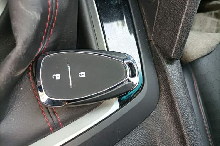 Used Chevrolet Orlando 2018 Redline 530T Automatic Enjoyment Edition (5+2 Model) – China V Standard Vehicle Key