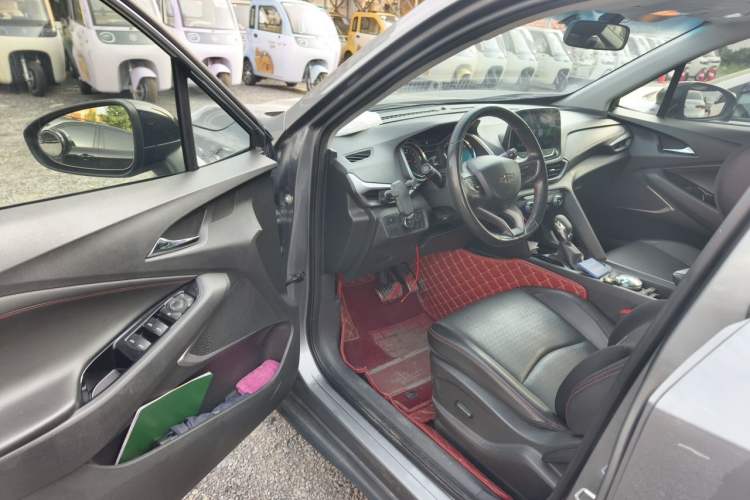 Used Chevrolet Orlando 2018 Redline 530T Automatic Enjoyment Edition (5+2 Model) – China V Standard Driver Seat