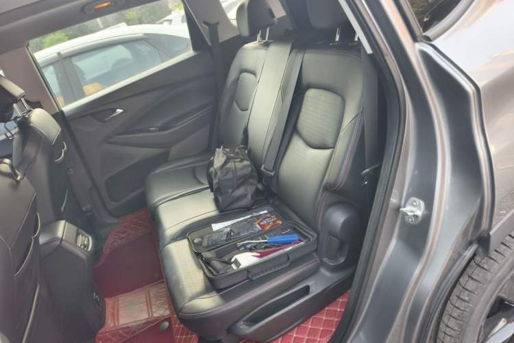 Used Chevrolet Orlando 2018 Redline 530T Automatic Enjoyment Edition (5+2 Model) – China V Standard Left Rear Seat