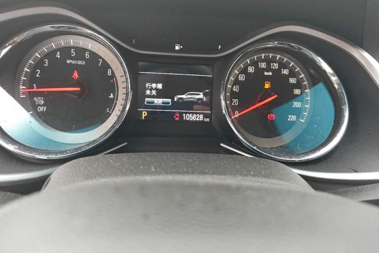 Used Chevrolet Orlando 2018 530T Automatic Luxury Edition (5+2 Model) China V Standard Odometer Close Up
