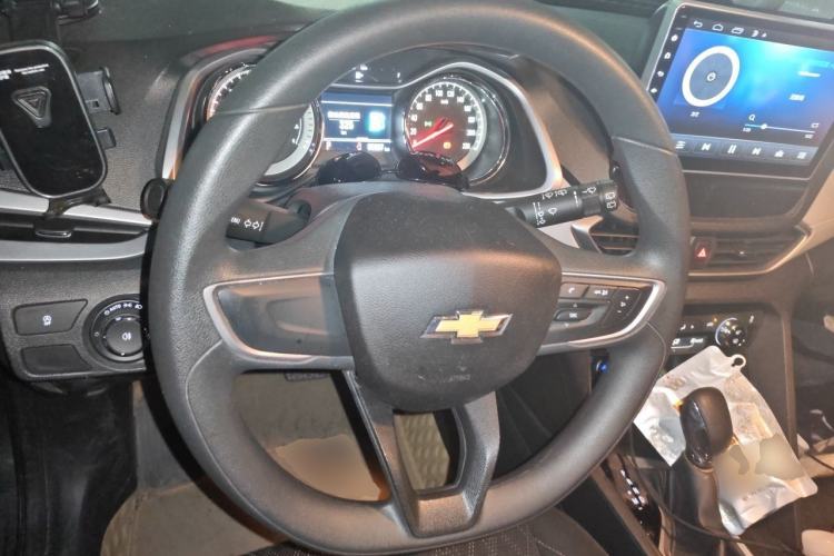 Used Chevrolet Orlando 2018 530T Automatic Luxury Edition (5+2 Model) China V Standard Steering Wheel