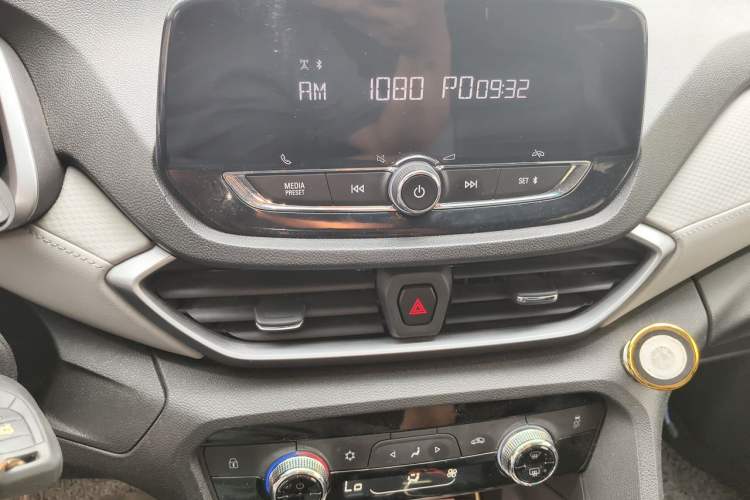 Used Chevrolet Orlando 2018 530T Manual Enjoyment Edition (5+2 Models) China V Standard Audio And AC Panel