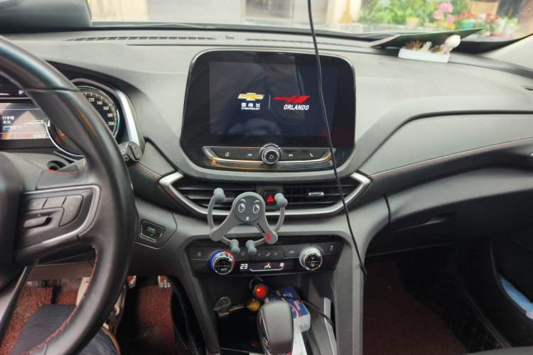 Used Chevrolet Orlando 2018 Redline 530T Automatic Enjoyment Edition (5+2 Model) – China V Standard Audio And AC Panel