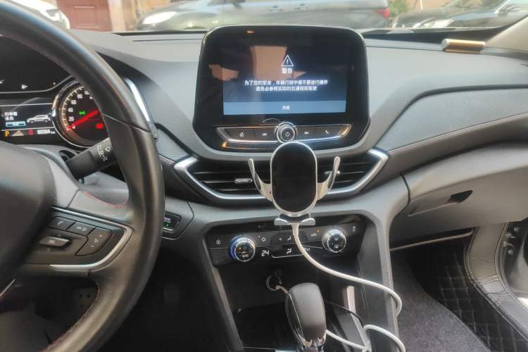 Used Chevrolet Orlando 2018 Redline 530T Automatic Enjoyment Edition (5+2 Model) – China V Standard Audio And AC Panel