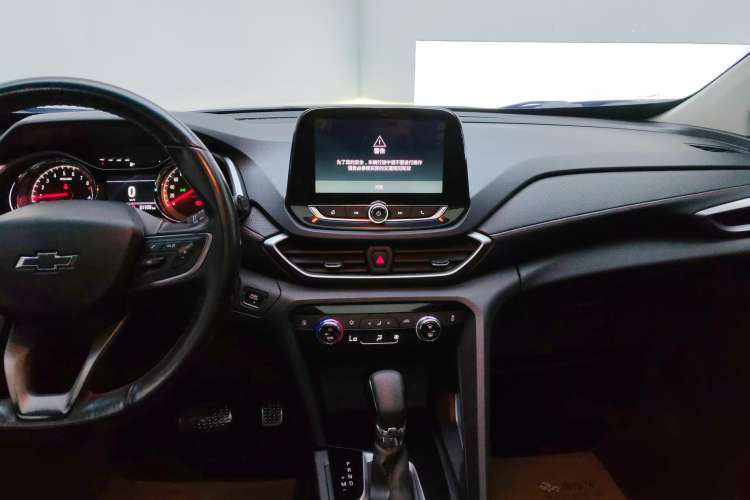 Used Chevrolet Orlando 2018 Redline 530T Automatic Enjoyment Edition (5+2 Model) – China V Standard Audio And AC Panel