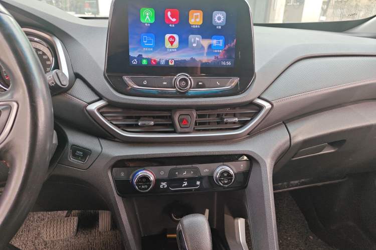 Used Chevrolet Orlando 2018 Redline 530T Automatic Enjoyment Edition (5+2 Model) – China V Standard Audio And AC Panel