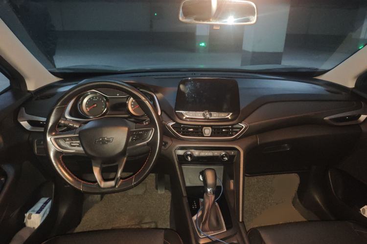 Used Chevrolet Orlando 2018 Redline 530T Automatic Enjoyment Edition (5+2 Model) – China V Standard Center Console