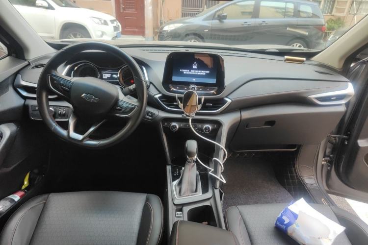 Used Chevrolet Orlando 2018 Redline 530T Automatic Enjoyment Edition (5+2 Model) – China V Standard Center Console